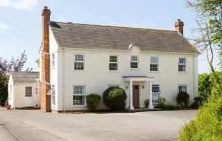 Spacious 6 Bed Holiday Cottage w Sea Views - 6