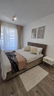 FLH - Coresi Velvet - Premium Stay near Coresi Mall - 0
