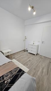 FLH - Coresi Velvet - Premium Stay near Coresi Mall - 3