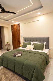 Sundown Slumber 2BHK with Terrace and Mountain Views - 3