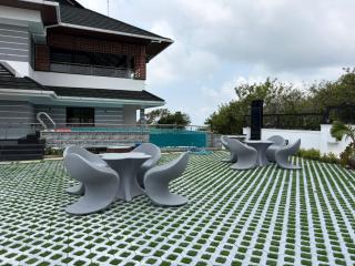 Plachoos Gardens - Private Luxury Pool Villa in Kuttikkanam - 1