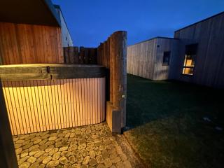 Design House Laugaland on Eyjafjörður with Sea View - by Nollur - 8
