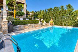 Villa Eleni - Eretria's Gem with Private Pool - 9
