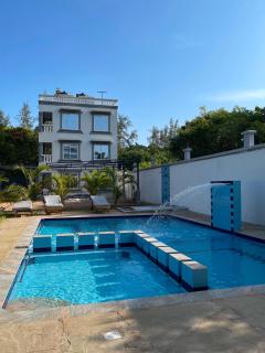 J & T Holme Apartment - Diani Beach - 0