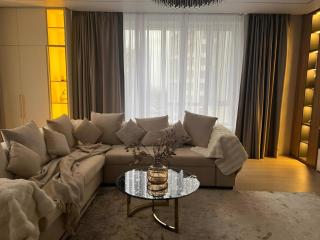 Luxury VIP Central Apartment - 7