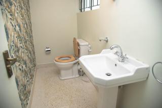 5BR Ensuite Mt Kenya view villa Nyeri with Guest Wing - 3