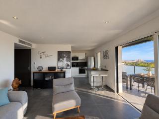 Magnifique T2 vue sur la baie de Calvi - 8