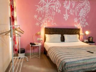 Maasa Art & Craft Stay 5 mints walking distance from Railway Station - 5