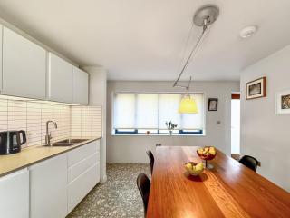The Annexe - 6