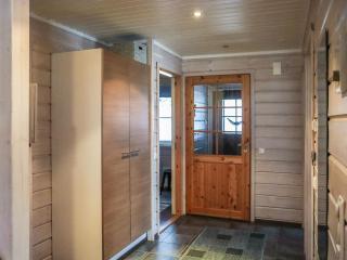Holiday Home Aurinko-saaga 2 paritalo lasiterassihuon by Interhome - 1