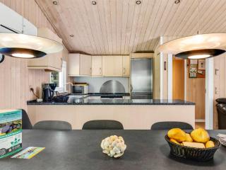 Holiday Home Jul - 900m from the sea by Interhome - 6