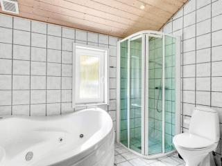 Holiday Home Jul - 900m from the sea by Interhome - 2
