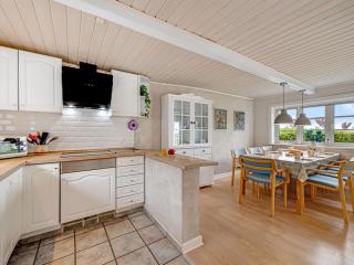 Holiday Home Merrit - 4-6km to the fjord by Interhome - 1