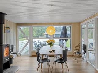 Holiday Home Ingebore - 700m from the sea by Interhome - 6