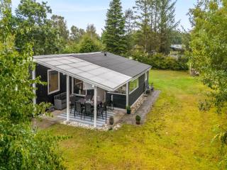 Holiday Home Eike - from the sea by Interhome - 0