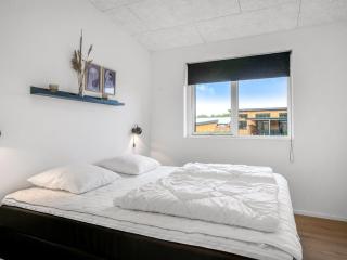 Holiday Home Constance - 900m from the sea by Interhome - 3