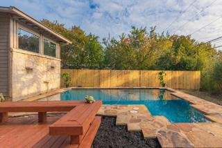 Private Pool Retreat near Airport & Pearl - 6