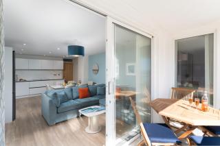 3 St Nicholas Court - 3