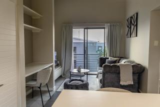 Urban Oasis- Dainfern - 9