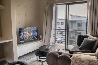 Urban Oasis- Dainfern - 8