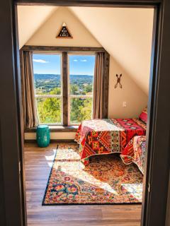 Longhorn Cabin near Hidden Falls with View - Smithwick - 3