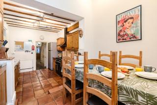 Victorian Townhouse in Nether Edge, Sleeps 11 - 5