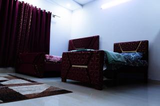 Bakhtar guest house - 0