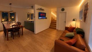 Loly Deluxe Duplex House, Alpine passes Basecamp bikers & Hikers - Airolo - 8