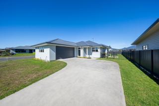 Fiordland Getaway - Te Anau Holiday Home - 8