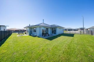 Fiordland Getaway - Te Anau Holiday Home - 5