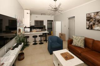 3 Sea View Lodge - 9