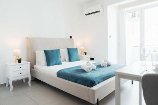 Modern Central Studio 1 Walk to Beach, Shops & Dining by Cyprus Horizons - 0