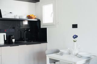 Modern Central Studio 2 Walk to Beach, Shops & Dining by Cyprus Horizons - 2