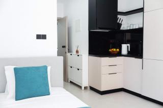 Modern Central Studio 4 Walk to Beach, Shops & Dining by Cyprus Horizons - 8