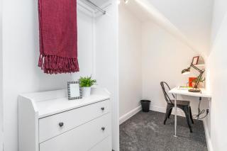 Luxurious Flat in Leeds | Private Parking - 7