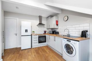 Luxurious Flat in Leeds | Private Parking - 6