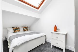 Luxurious Flat in Leeds | Private Parking - 4