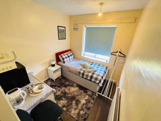 Private Single Room Near NEC BHX Free Parking - 4