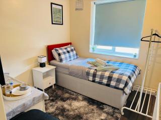 Private Single Room Near NEC BHX Free Parking - 9
