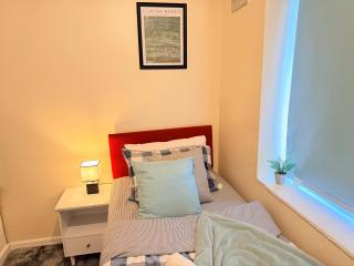Private Single Room Near NEC BHX Free Parking - 3
