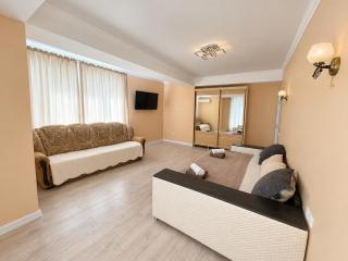 Rîșcani Central Apartament by the Circus - 2