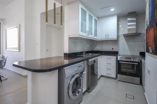 Beachside Haven Stylish 1 Bhk In Jbr Dubai - 6