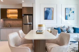 Beachfront 1Br Oasis & Stunning Views By Elie Saab - Dubai - 7