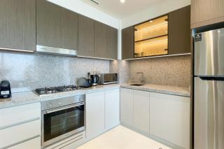 Beachfront 1Br Oasis & Stunning Views By Elie Saab - Dubai - 4