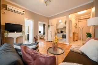 City at Your Doorstep - Premium Apartments at Universitate - 3