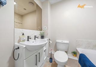 Elegant 2Bed Sleeps 4 With Parking - 5