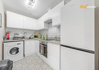 Elegant 2Bed Sleeps 4 With Parking - 6