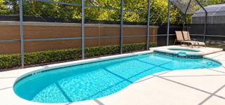 Comfort Home with BBQ, Private Pool & Hot tub - 8