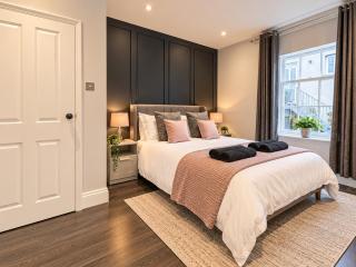 Aquila House - 9