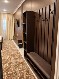 Tan Hotel - 4